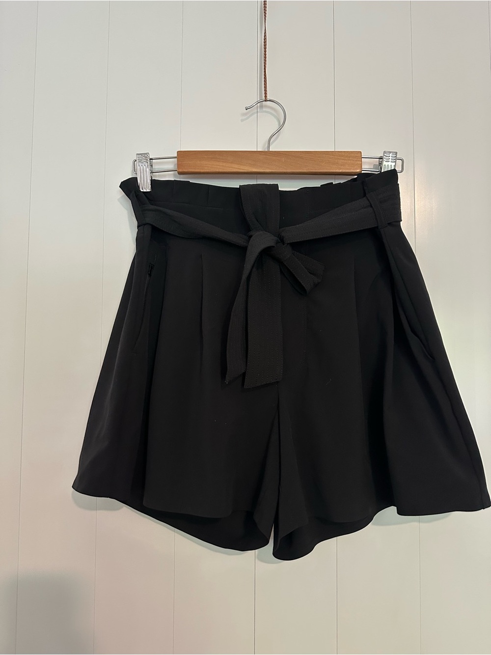 Athleta Black High-Waist Tie-Belt Shorts